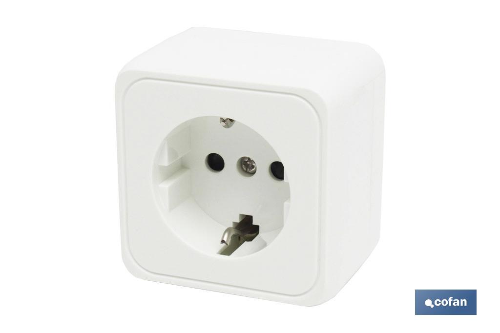Grounding square wall socket | White | 16A - 250V - Cofan