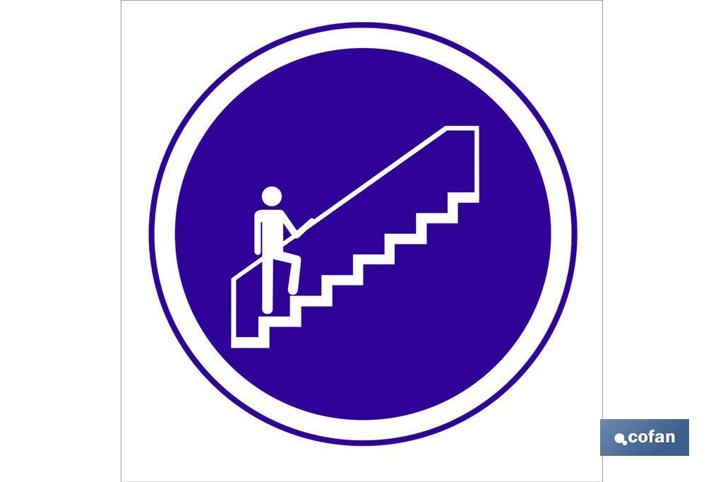 Obligatorio uso escalera - Cofan