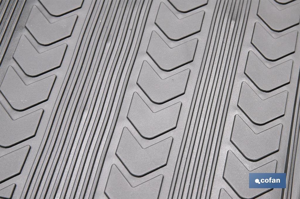 Alfombrillas de PVC universales para coche | Set de 4 alfombras | Antideslizantes y ajustables - Cofan
