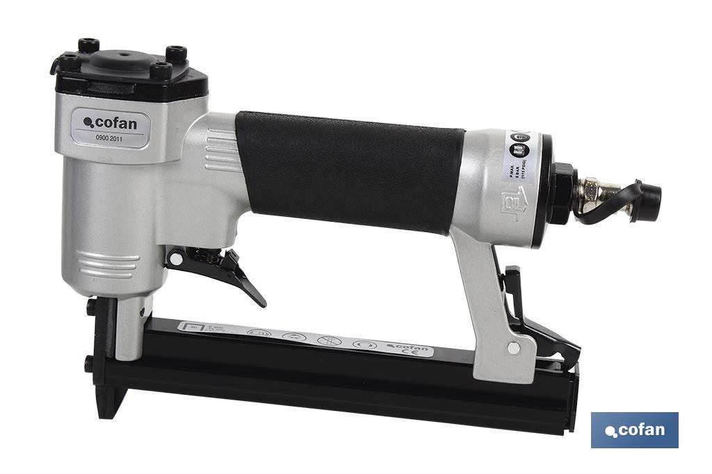 Pneumatic stapler (80) - Cofan