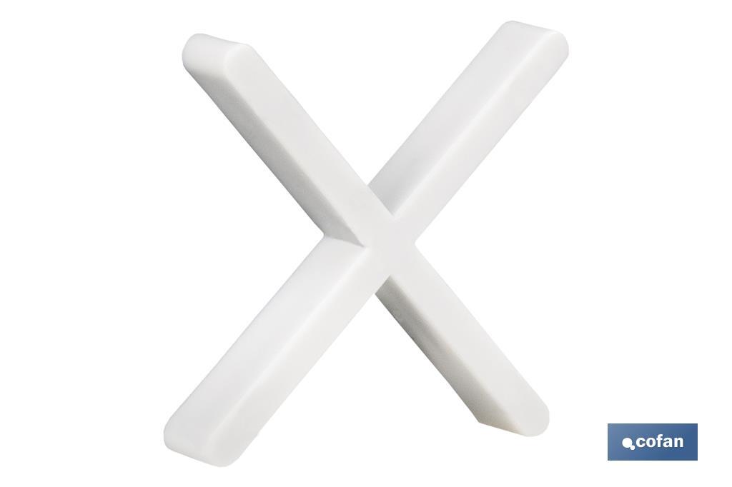 Highly resistant cross-shaped tile spacers for tiling projects | Available in different sizes and packaging - Cofan