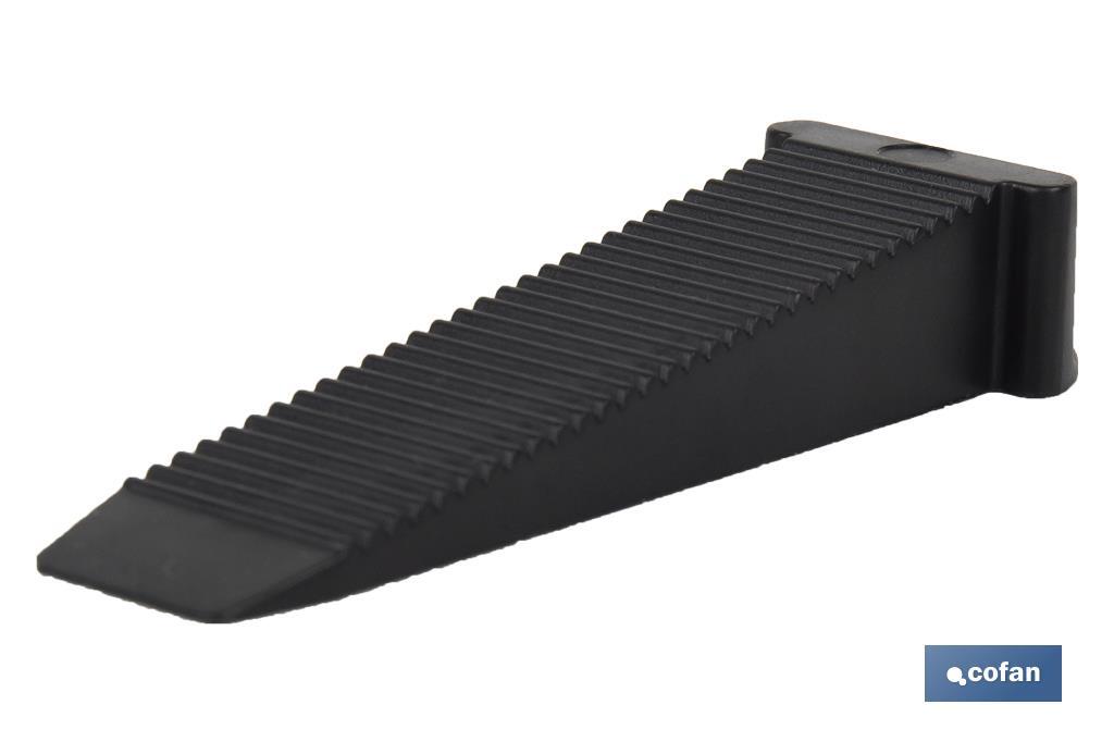 Reusable tile levelling wedges for a perfectly levelled surface | Dimensions: 80 x 17 x 14mm - Cofan
