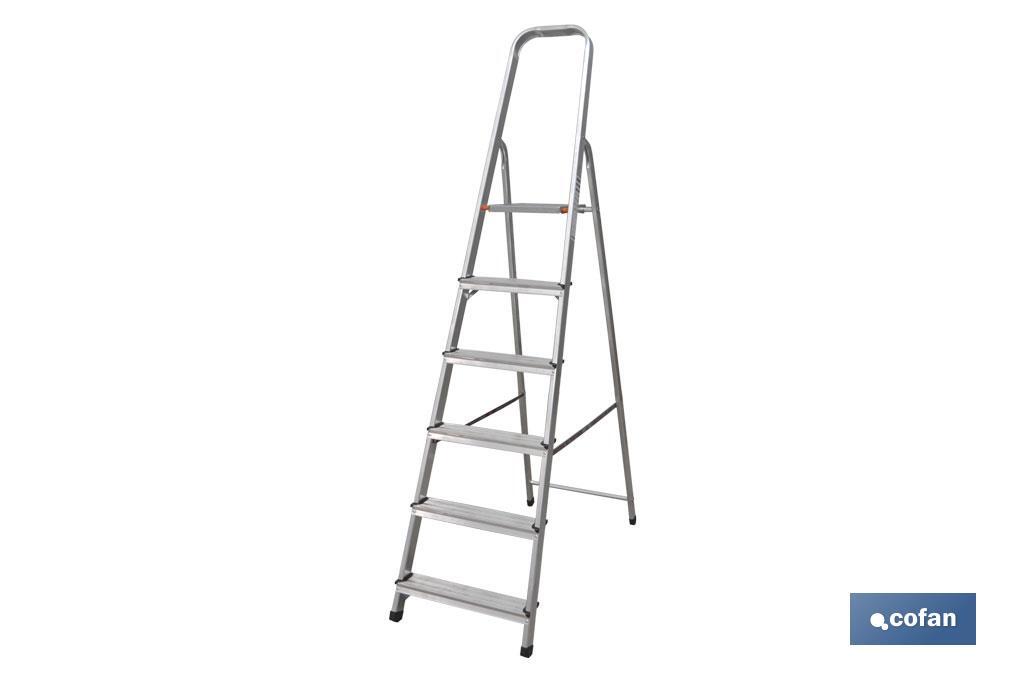 Scala di alluminio per uso domestico da 2 a 8 gradini | Dimensioni: da 0,41 a 2,41 metri di altezza | Normativa EN 131 - Cofan