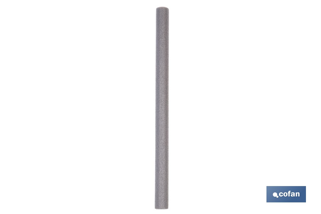Coquillas aislantes para tuberías | Material: polietileno expandido | Color: gris | Protección térmica y anticorrosión | Disponible en diferentes diámetros y longitudes - Cofan