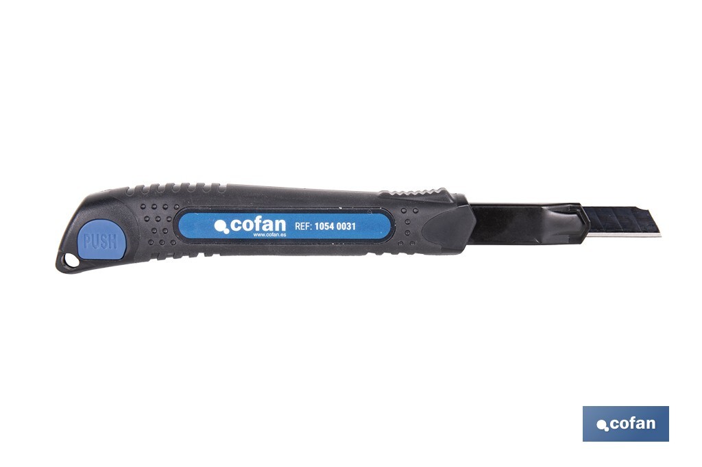 Cúter profesional de ABS | Con recubrimiento antideslizante TPR | Hoja negra ultra afilada SK2 | Bloqueo automático | Disponible en 3 medidas - Cofan