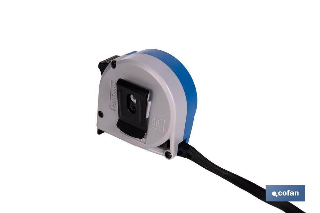 Flexómetro estándar | Carcasa resistente de ABS | Botón de bloqueo | Gancho no magnético | Funda antichoque | Disponible con cinta de 3, 5 y 8 metros de longitud - Cofan
