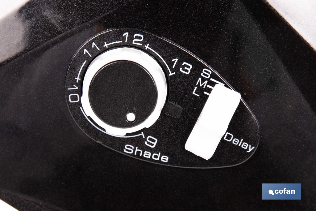 Casco de soldadura automático Red Surfing | Solar, oscurecimiento automático DIN 9-13 | 4 sensores y visor amplio DIN 9-13 | Adecuado para soldadura tipo ARC, MIG, MAG y TIG - Cofan