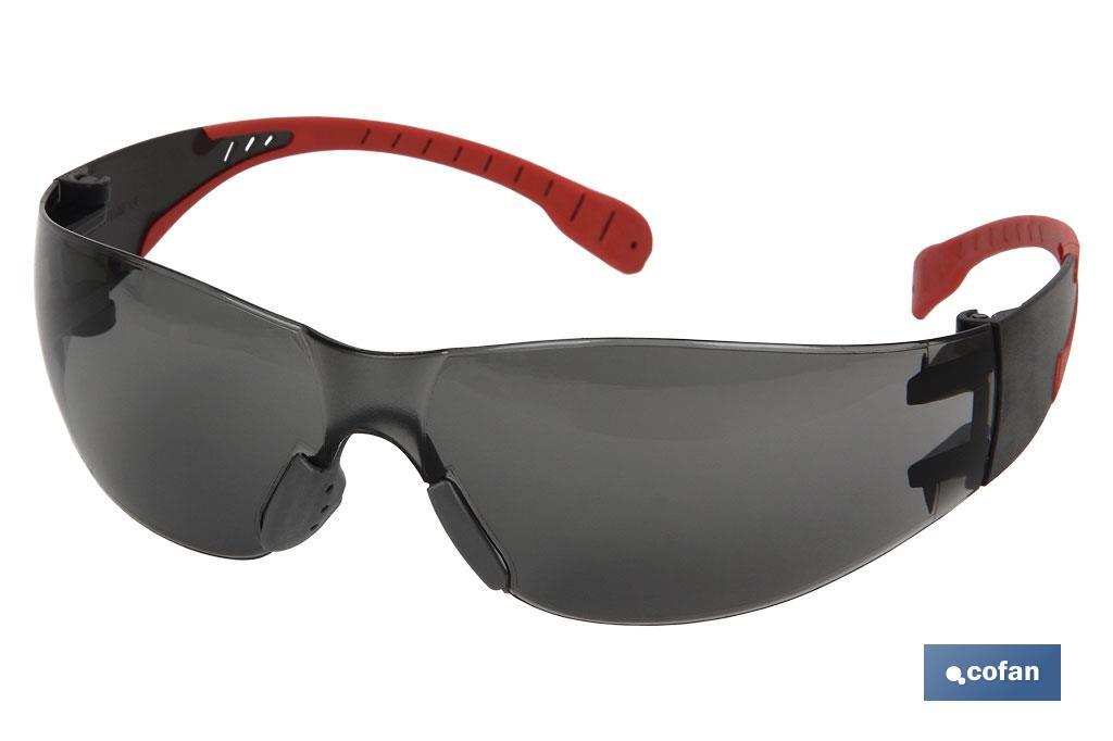 Gafas protectoras de seguridad super ligeras | Con lente oscura | Mayor protección y seguridad en el trabajo - Cofan
