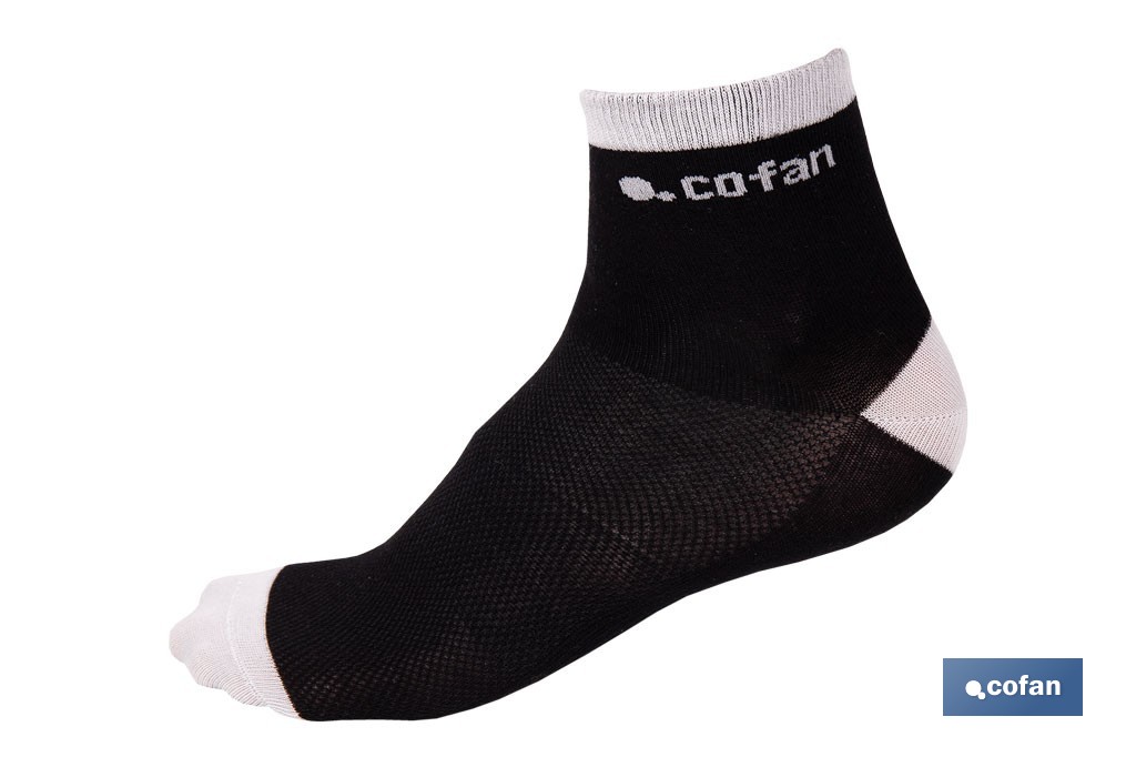 Set de 3 pares de calcetines unisex de algodón | Caña media | Negro, blanco y gris | Disponible en dos rangos de tallas - Cofan