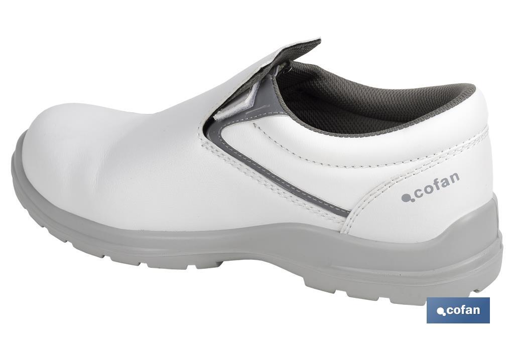 Mocassim de Segurança S2 SRC | Tamanhos desde o 35 até ao 47 em cor branco | Sapato de trabalho Modelo White Fox - Cofan