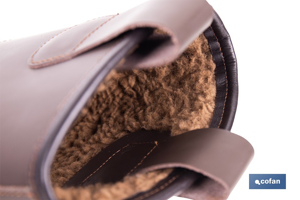 Botas de seguridad Megan Pro con forro de borreguito | Puntera de composite y suela antideslizante | Disponible desde la talla 37 hasta la 47 - Cofan