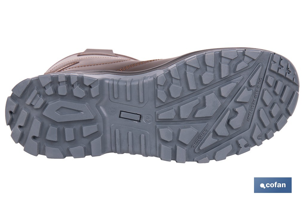 Botas de seguridad Megan Pro con forro de borreguito | Puntera de composite y suela antideslizante | Disponible desde la talla 37 hasta la 47 - Cofan