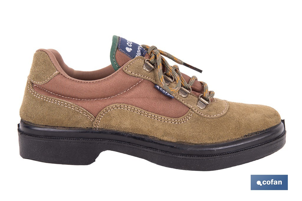 Zapatilla trekking Piornal | Piel de serraje y suela de caucho antideslizante | Disponible desde la talla 38 hasta la 46 - Cofan