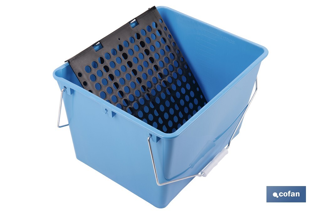 Paint scuttle with tray | Metal handles included | Intended for professional use - Cofan
