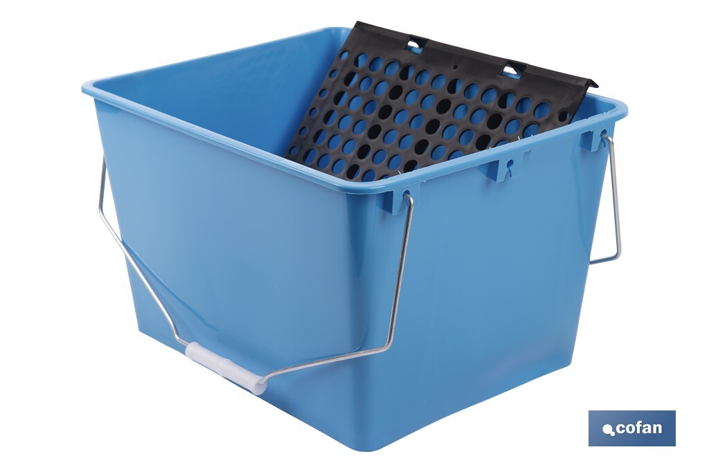Paint scuttle with tray | Metal handles included | Intended for professional use - Cofan