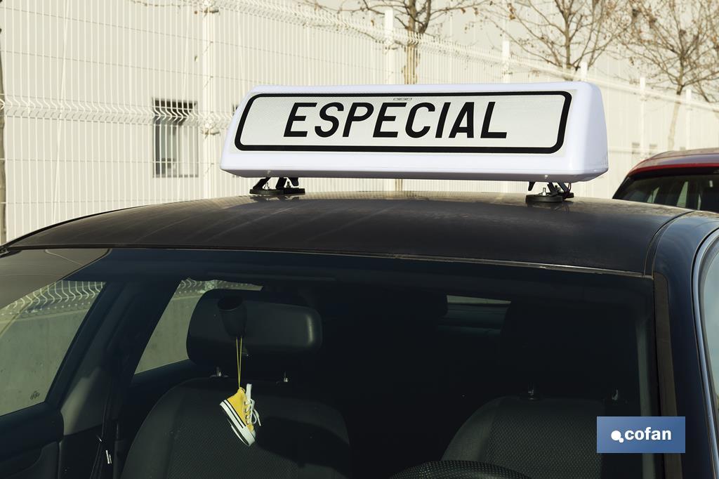 Sinal de aviso de acompanhamento de veículo especial V21 | Material: resina - Cofan