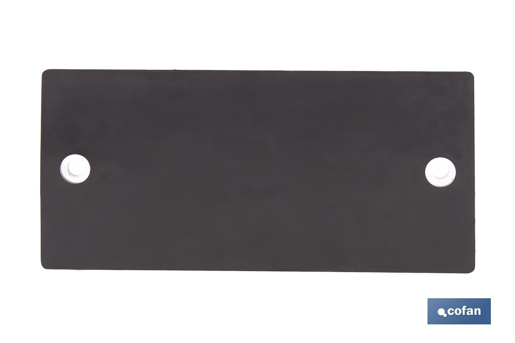 Catadióptrico rectangular con agujeros | Tornillos no incluidos | Producto homologado | Disponible en 3 colores diferentes | Medidas: 106 x 50 mm - Cofan