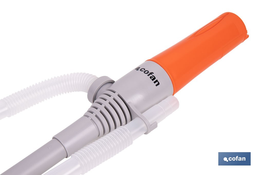 Bomba de transferencia de líquidos portátil | Funcionamiento a pilas | Bomba autocebante con manguera de 60 cm - Cofan