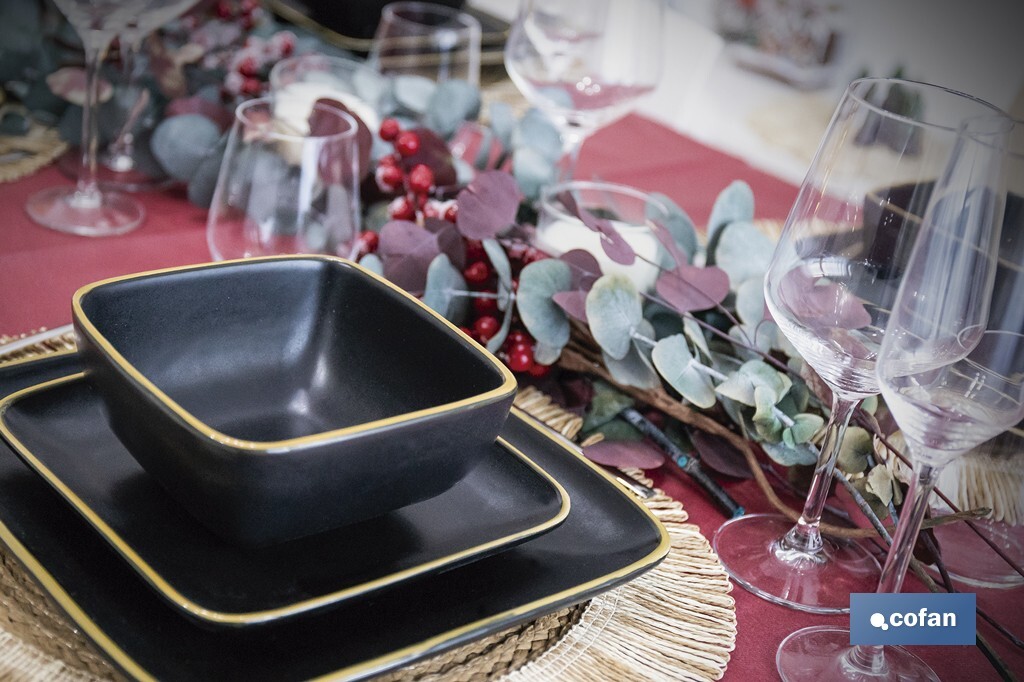 Vajilla de cerámica cuadrada en color negro con borde vintage | Set de 20 piezas | Apta para lavavajillas, microondas y horno - Cofan