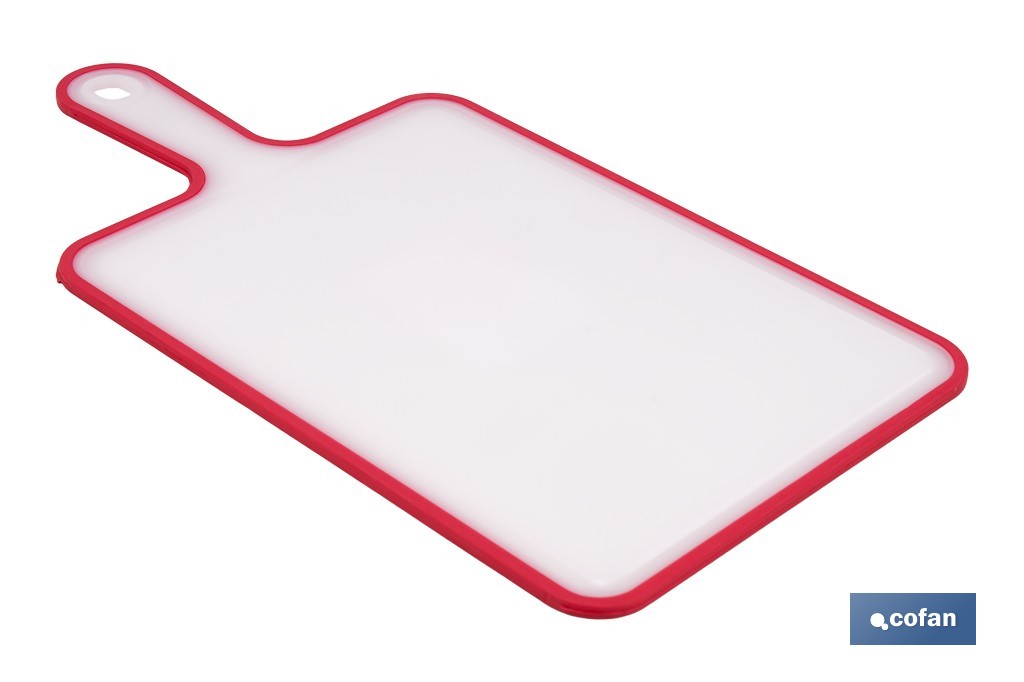 Tabla de corte antideslizante con mango ergonómico | Materiales: PP + TPE | Color: blanco con borde rojo | Disponible en diferentes medidas - Cofan