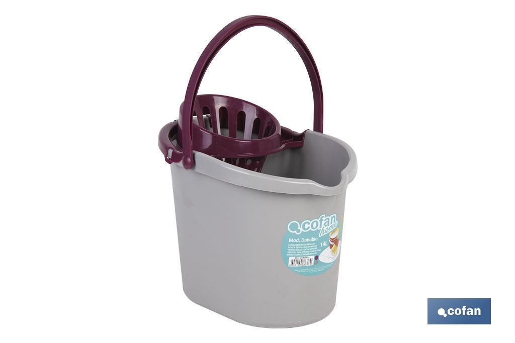 Bucket + Wringer | Grey | Ergonomic plastic handle - Cofan