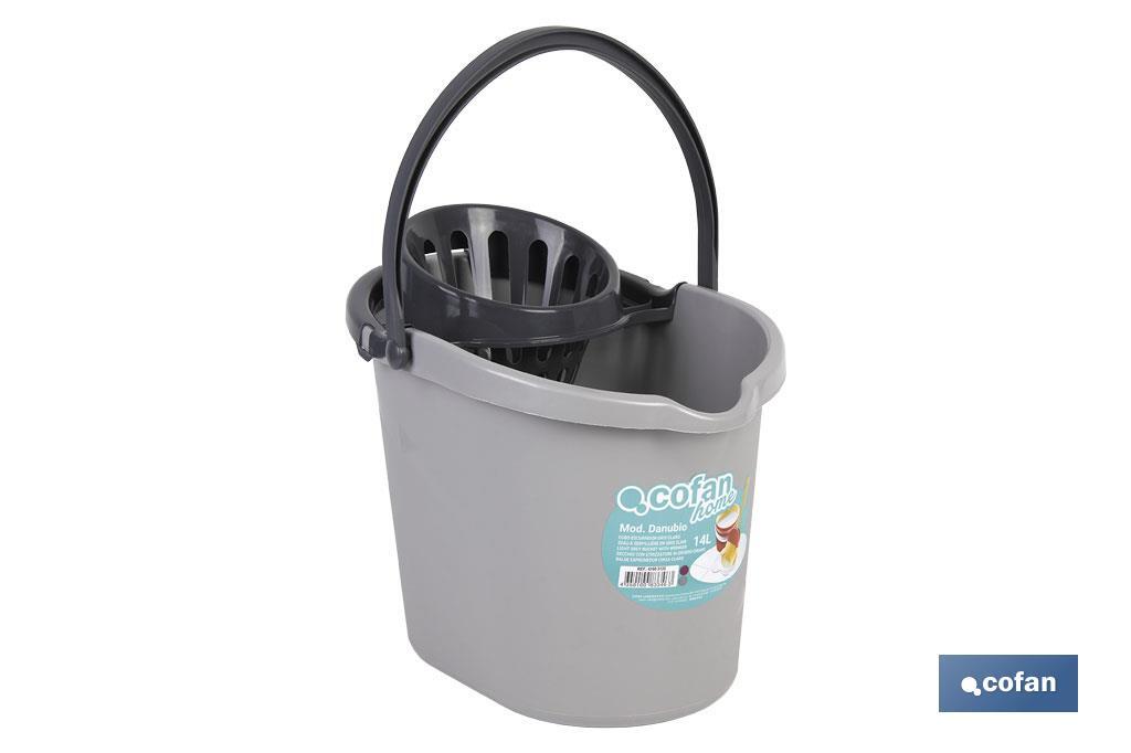 Bucket + Wringer | Grey | Ergonomic plastic handle - Cofan