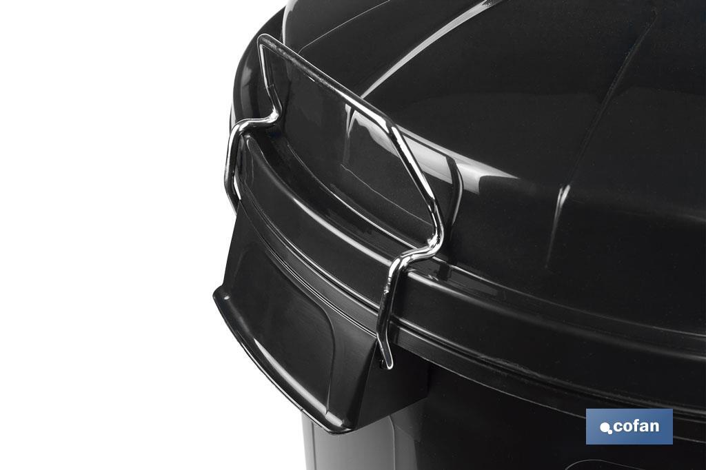 Waste bin with lid and metal handles | Capacity: 100 litres | Material: polypropylene | Black - Cofan