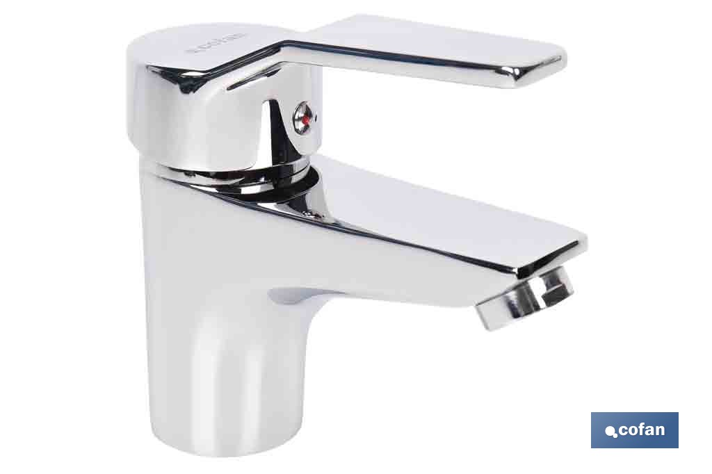 Grifo monomando para lavabo con acabado cromado | Incluye soporte de fijación, latiguillos flexibles y cartucho cerámico de 40 mm - Cofan