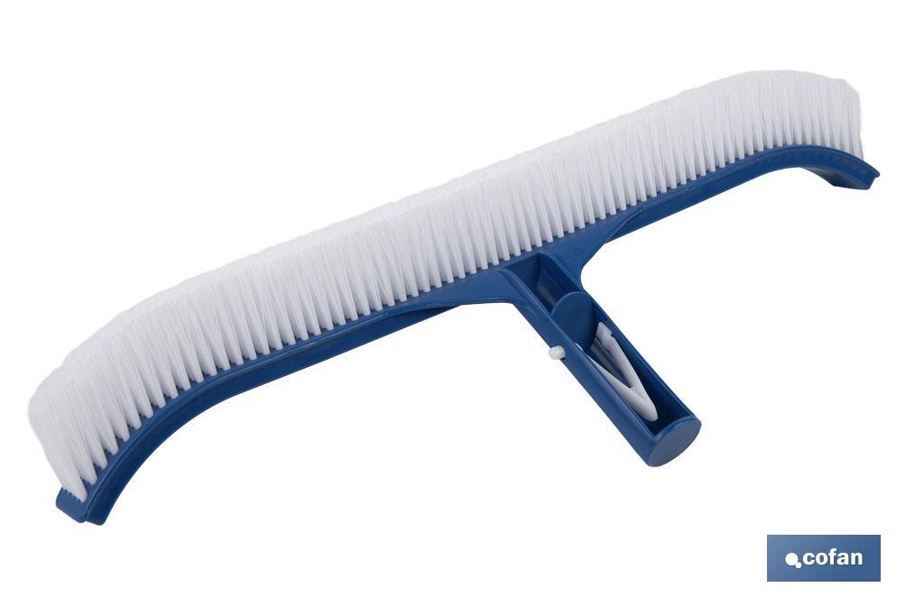 Escova Curva para Piscinas | Medida da escova 45 cm - Cofan