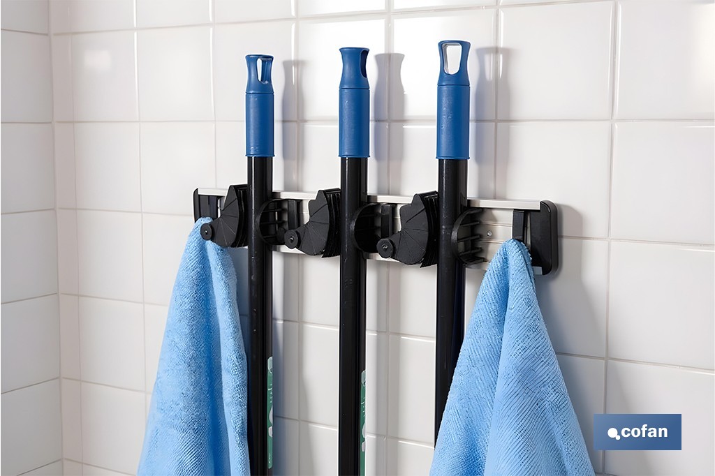 Colgador de escobas y fregonas con 3 soportes y 4 ganchos | Organizador de pared fuerte, práctico y ajustable - Cofan