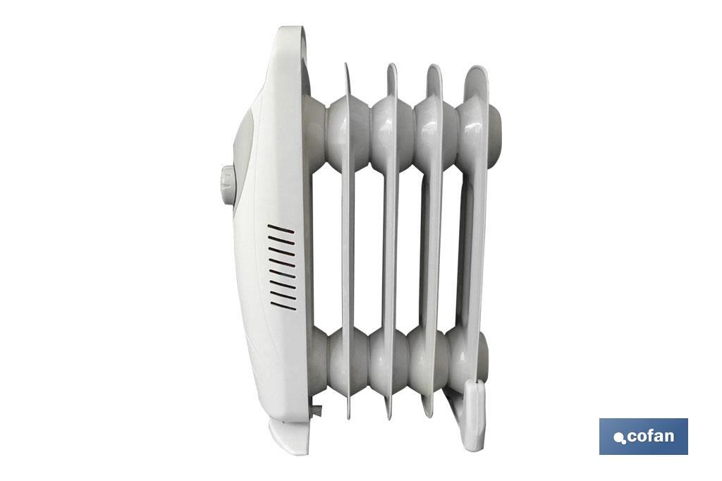 Mini radiador de aceite | Potencia: 450 W | Termostato regulable | Seguridad antiincendios | Color: blanco | Medidas: 26 x 13 x 41 cm - Cofan