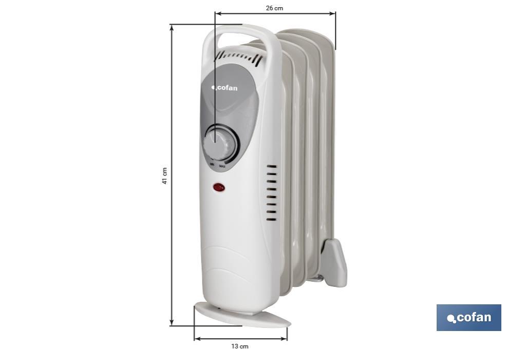 Mini radiador de aceite | Potencia: 450 W | Termostato regulable | Seguridad antiincendios | Color: blanco | Medidas: 26 x 13 x 41 cm - Cofan