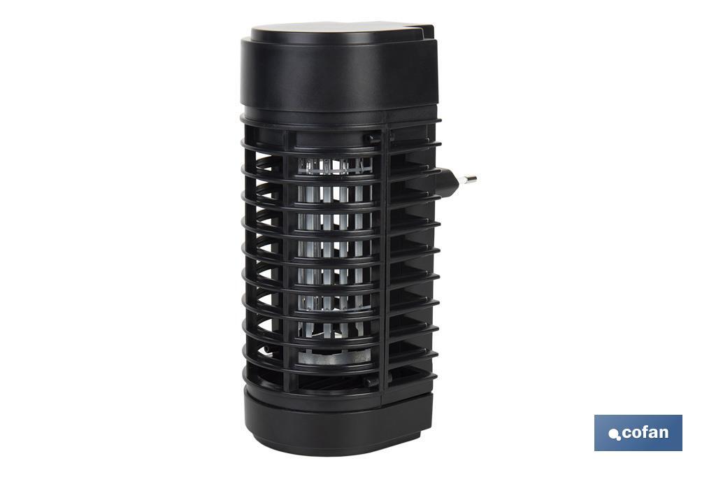 Lámpara LED antiinsectos con enchufe| Potencia: 3 W | Descarga Eléctrica: 1200 V | Área: 50 m² | Protégete contra los insectos - Cofan
