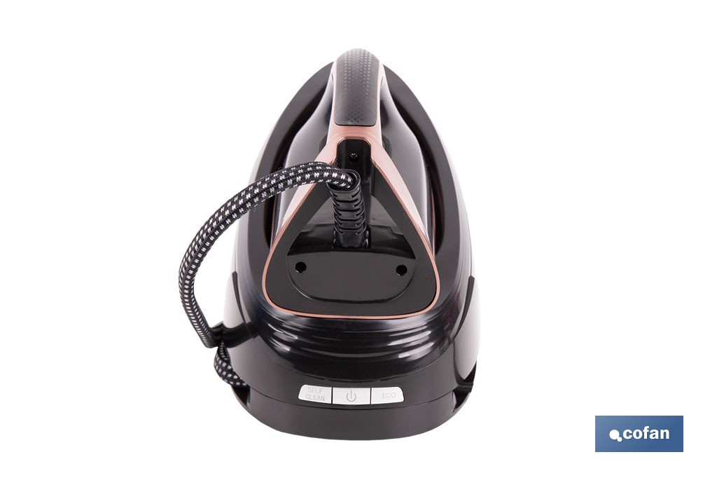 Centro de planchado con depósito de agua extraíble 1,5 litros | Potencia: 3100 W y 8 bares | Suela de cerámica y función de autolimpieza - Cofan