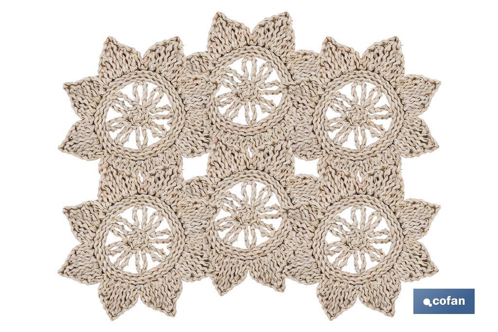 Bajoplatos en forma de estrella | Packs de 6 unidades de salvamanteles individuales | Material: fibra natural | Diámetro: 30 cm | Decoración única y protección para la mesa - Cofan