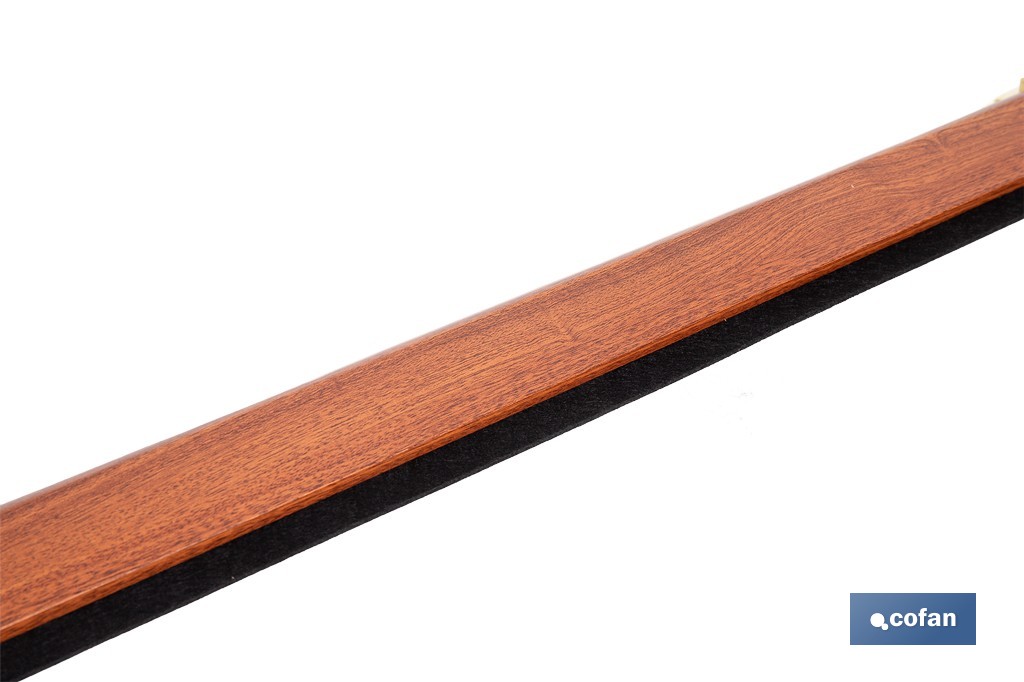 Burlete basculante de madera sostenible | Fijación mediante bisagra | Longitud de 91,5 cm | Disponible en diferentes acabados - Cofan