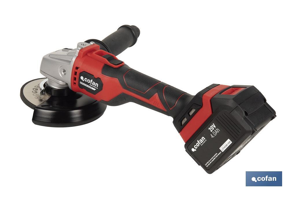 Amoladora a batería sin escobillas | Velocidad variable | Mango 3 posiciones | Incluye: batería de 20 V y 4.0 Ah, cargador y maletín con disco de corte, protector y mango auxiliar - Cofan