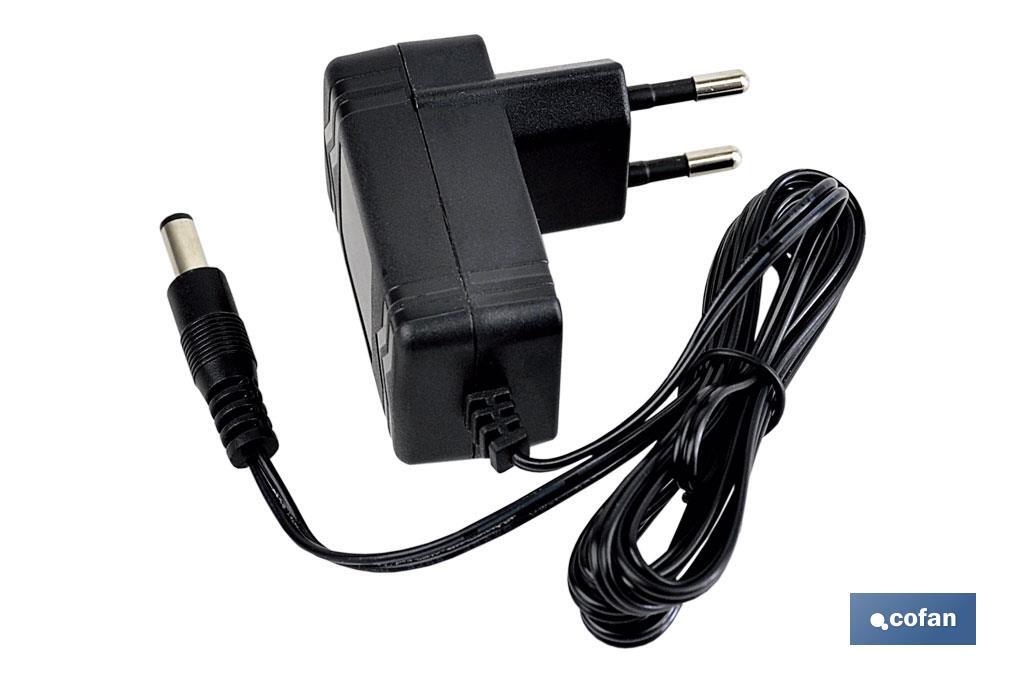 Cargador de batería para cortacésped manual Cofan | Potencia 3,6 V | Potencia máxima 5,5 V - Cofan