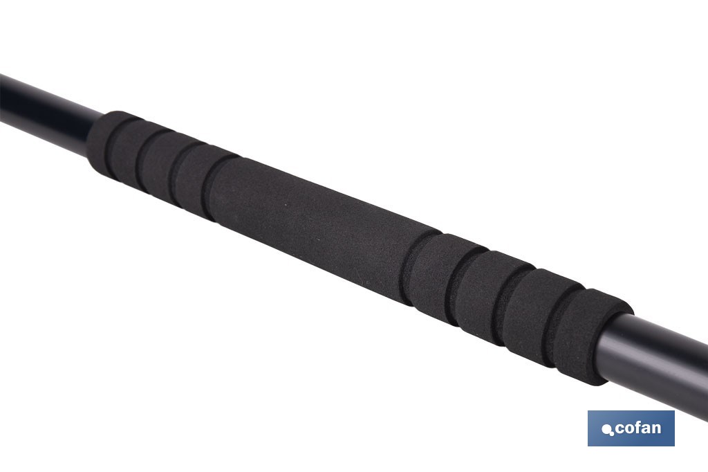 Pértiga extensible para tijeras de podar eléctricas | Ajustable desde 1,4 m hasta 2,07 m | Correa incluida y gatillo ergonómico - Cofan