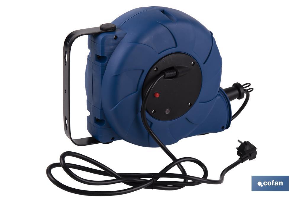 Automatic wall-mounted retractable cable reel, One outlet