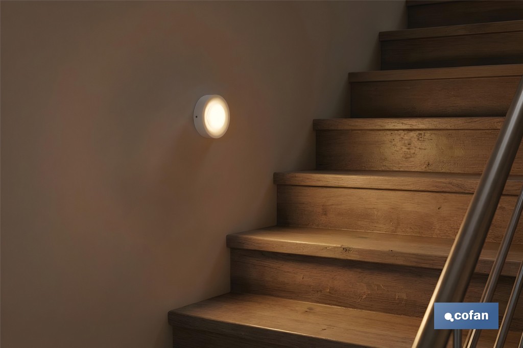 Aplique LED recargable con sensor de movimiento | Luz cálida 2700 K | Soporte adhesivo imantado - Cofan
