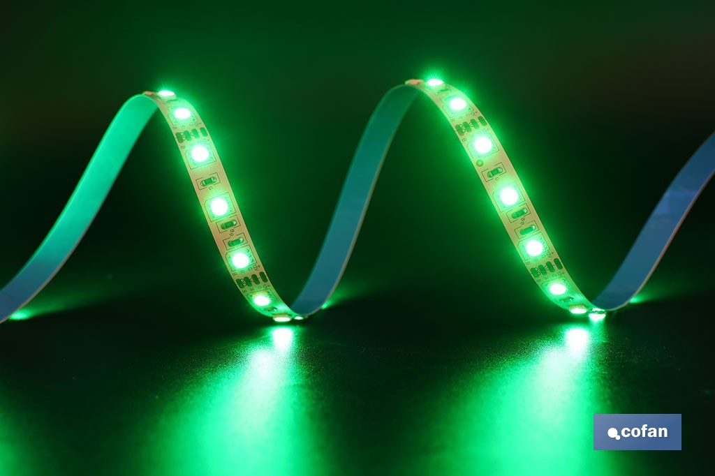 Tira de luz LED con mando a distancia | Iluminación LED RGB 12 V, IP65 con controlador y adaptador | Longitud: 3 metros - Cofan