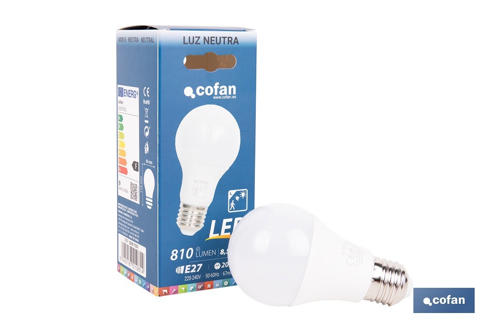 Bombilla Clásica LED con Sensor de Presencia E27 | 8,5 W - 810 lúmenes | 4000 K - luz neutra | Detección 240° <6 m | Ahorro Energético 90% | 25.000 h de Vida - Cofan