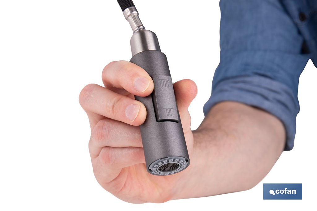 Grifo de cocina extensible con rociador de 2 funciones | Giratorio 360° | Cartucho cerámico de Ø35 mm y latiguillos de 50 cm | Disponible en diferentes acabados - Cofan