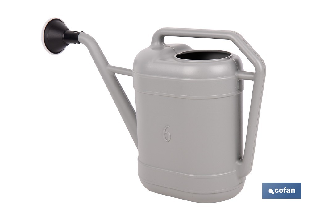 Regadera gris con cabezal desmontable de HDPE | Resistente, ligera 100 % reciclable con capacidad de 6 litros - Cofan