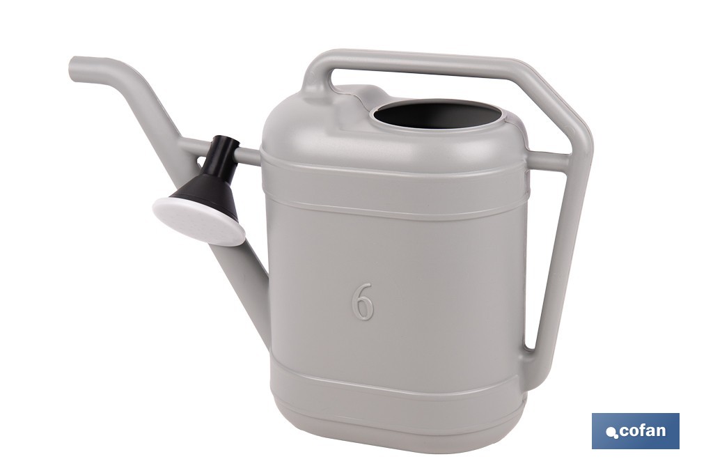 Regadera gris con cabezal desmontable de HDPE | Resistente, ligera 100 % reciclable con capacidad de 6 litros - Cofan
