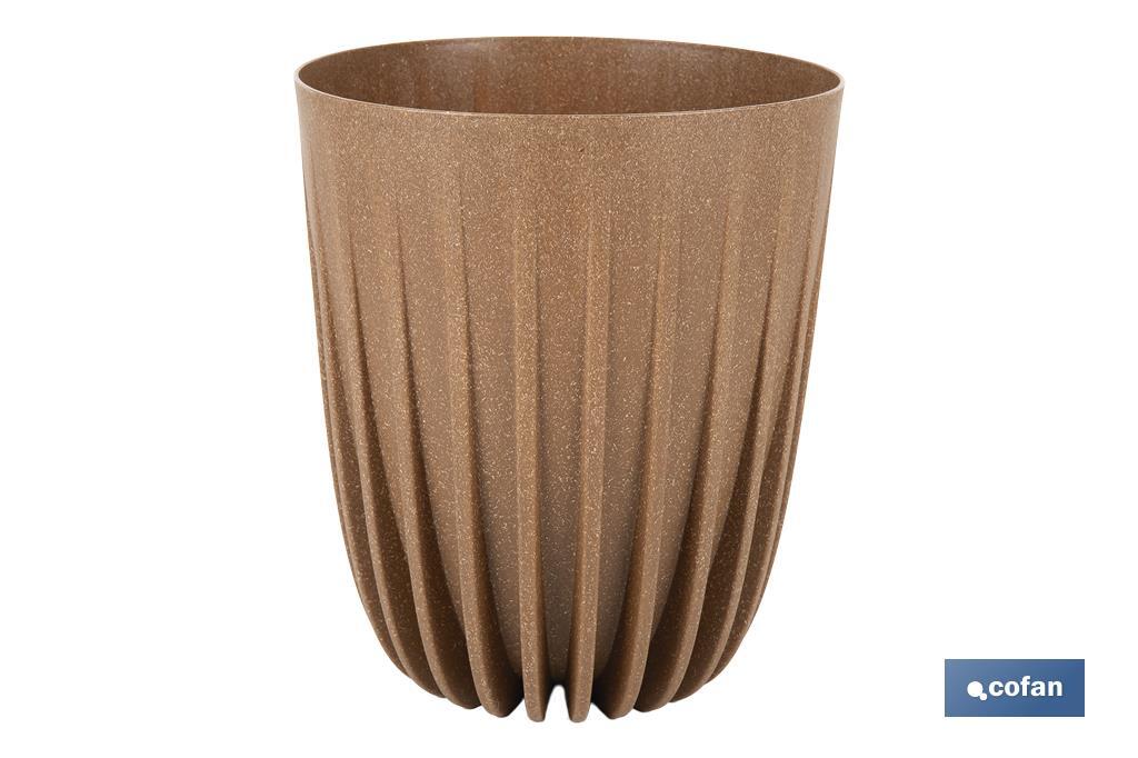 Maceteros decorativos ecológicos | Diseño con rayas en relieve | Tapón de drenaje incorporado | Disponibles en dos colores con diferentes medidas - Cofan