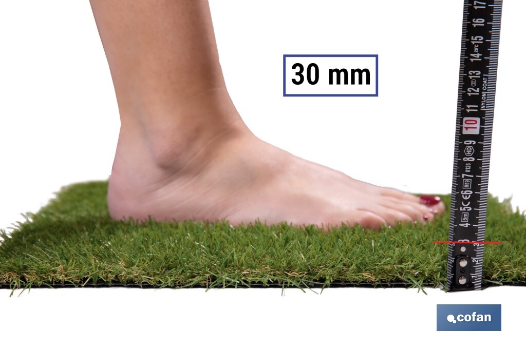 Césped Artificial de 30 mm para terraza y jardín | Modelo acolchado, confortable y resistente | Ideal para exteriores y piscinas - Cofan