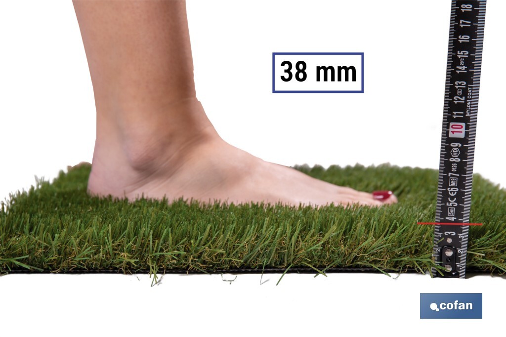 Césped artificial de 38 mm para terraza y jardín | Modelo acolchado, confortable y resistente | Ideal para exteriores y piscinas - Cofan