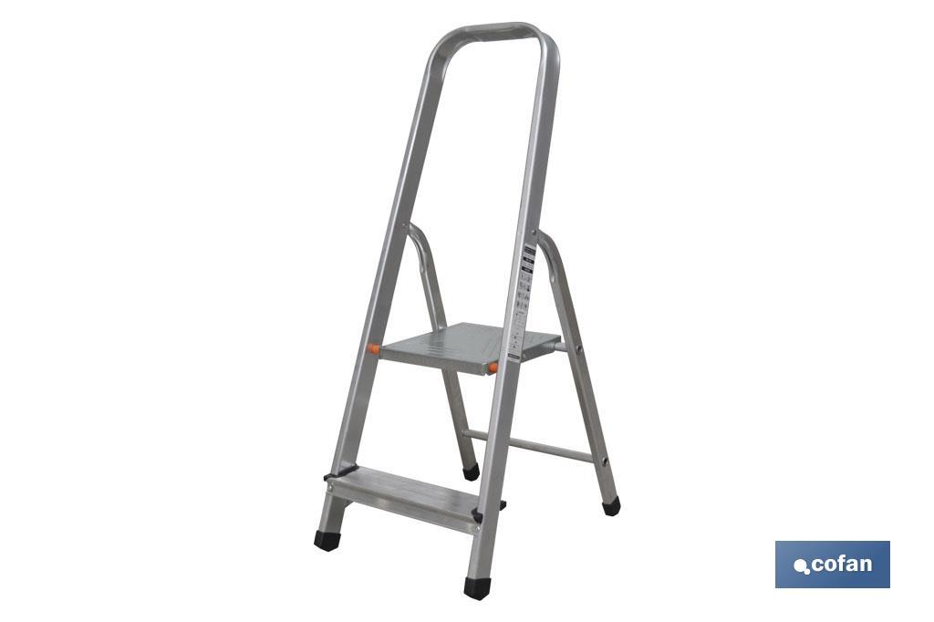 Aluminium ladder available from 2 to 8 steps | Available heights from 0.41 to 2.41 metres | Complies with EN 131 Standard - Cofan